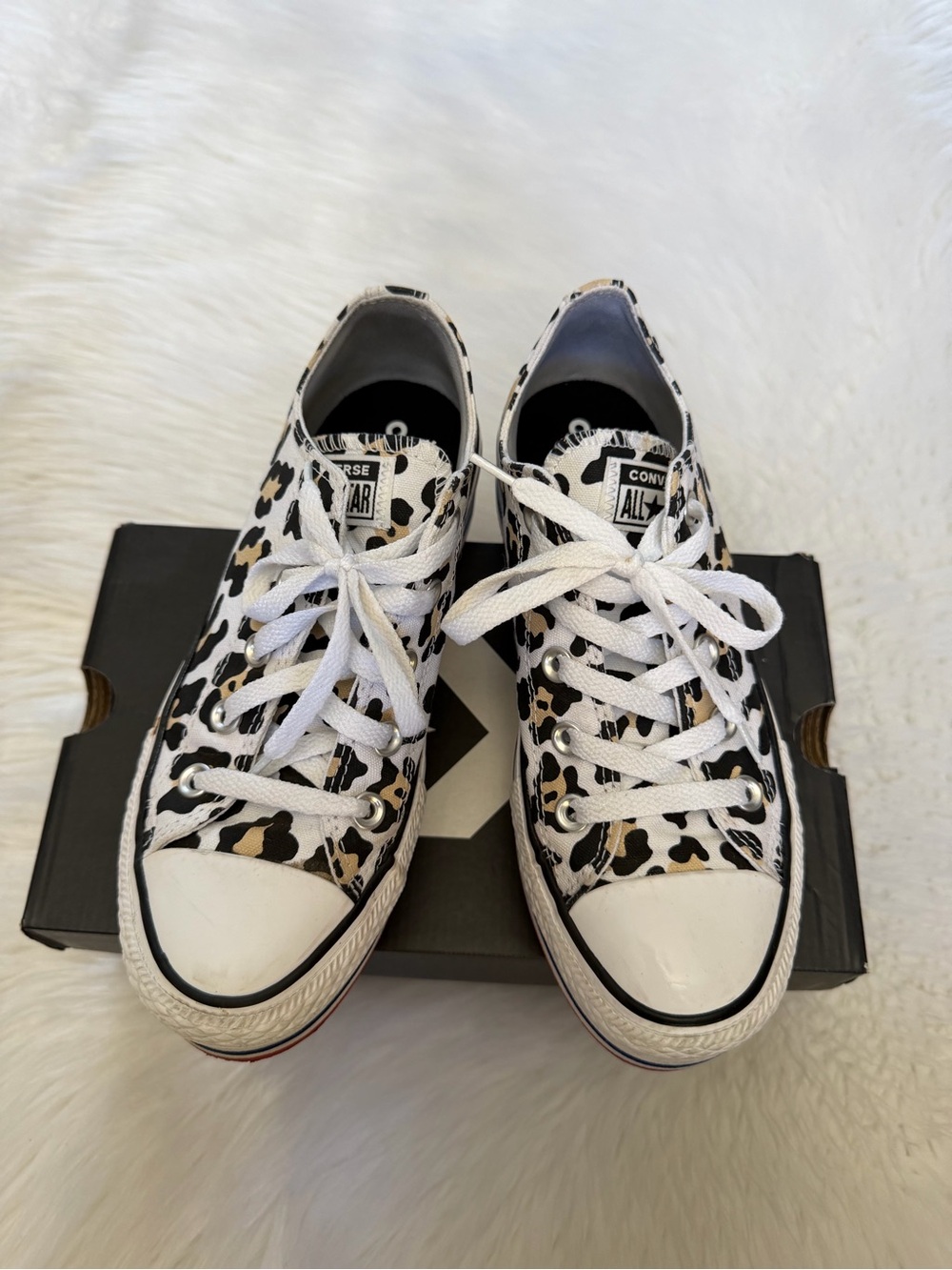 Converse Low Top Leopard Print Platform Sneakers Sz 6